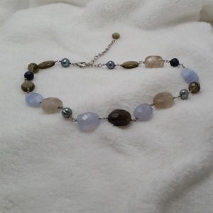 ANN TAYLOR  STONE NECKLACE IN Silver twisted Wire